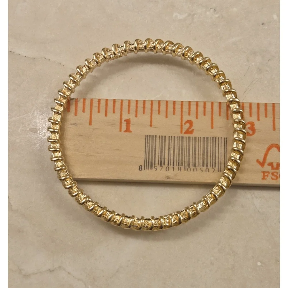 JBK Jacqueline Kennedy Gold Tone Textured Hollow Bangle Bracelet‎